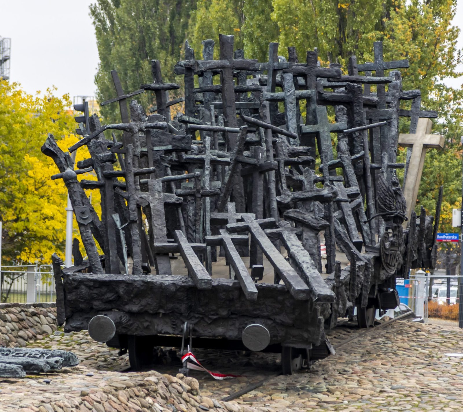The Monument to the Fallen and Murdered in the East, Warsaw